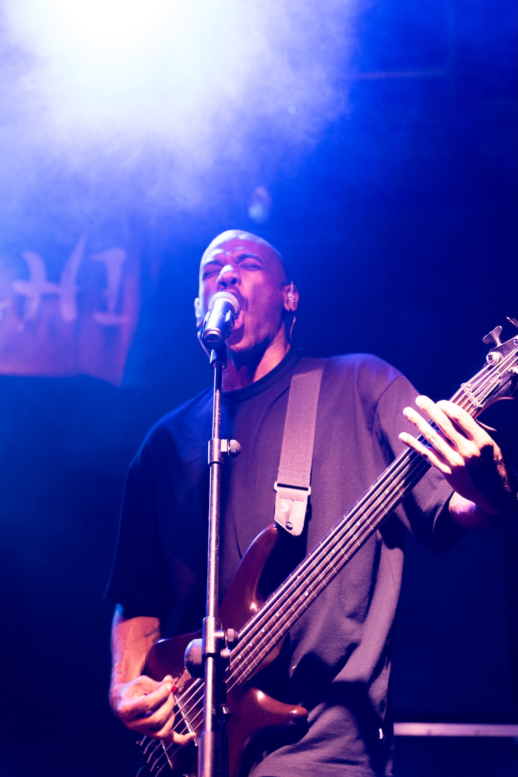 Ryōshi performing live
